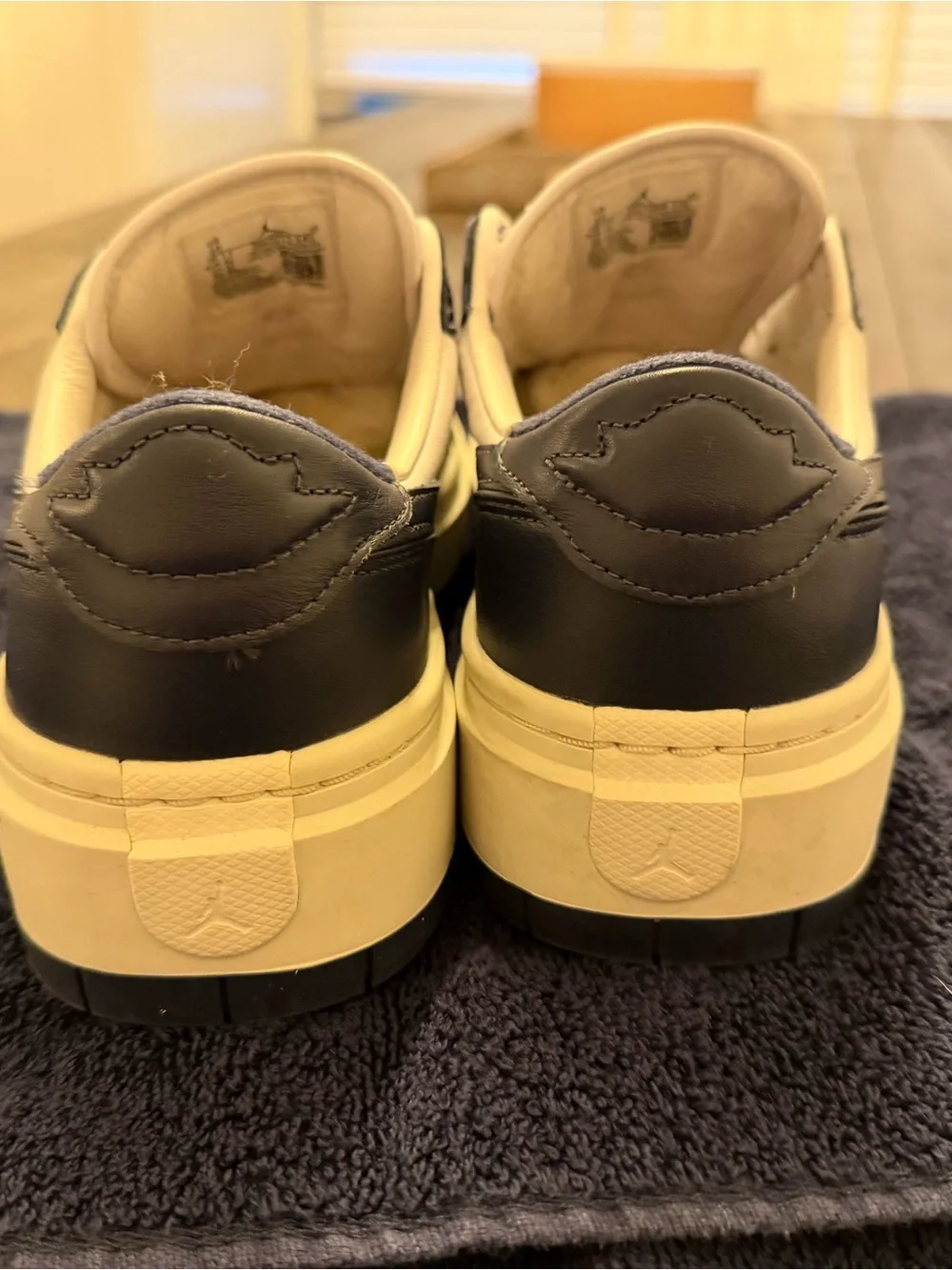 Women’s Air Jordan 1 Elevate Low Midnight Navy – Size 10